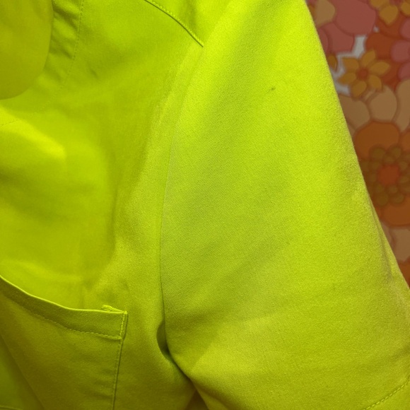 Figs Citrine Scrub Top - SMALL - Picture 3 of 6